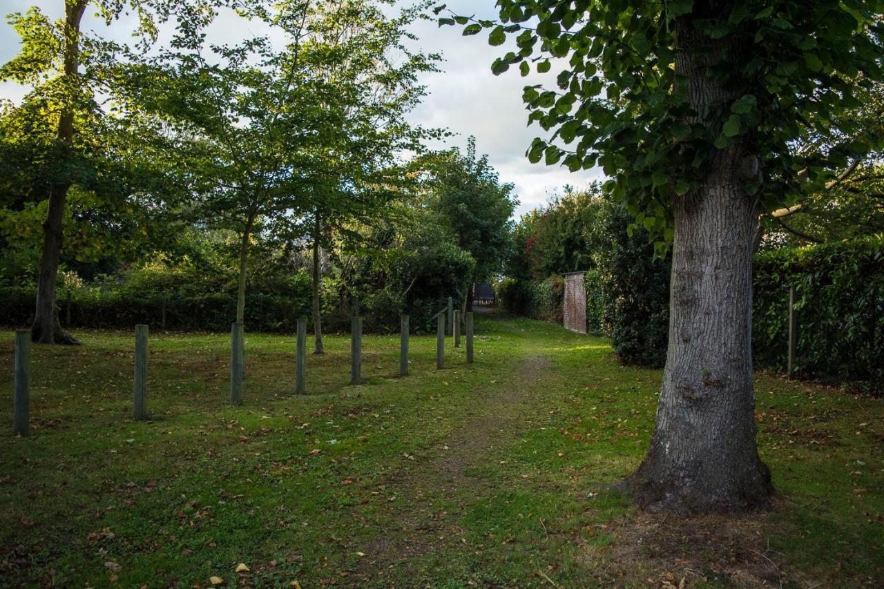 Les Charmes Du Bosquet Parc D'Amour Et Nature Parking Prive Securise Étretat Exterior foto